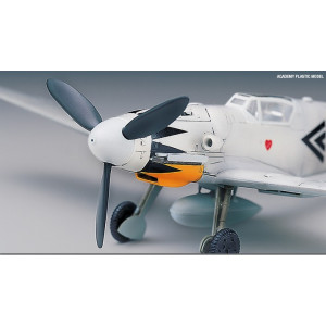 Samolot myśliwski Messerschmitt Bf109G-14 ACADEMY 12454