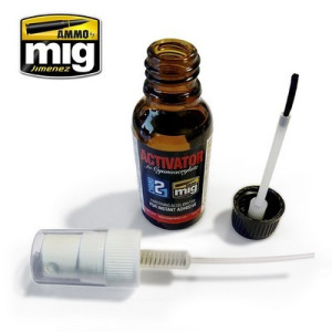 AMIG 8037 Activator for cyjanoacrylate AMMO of Mig