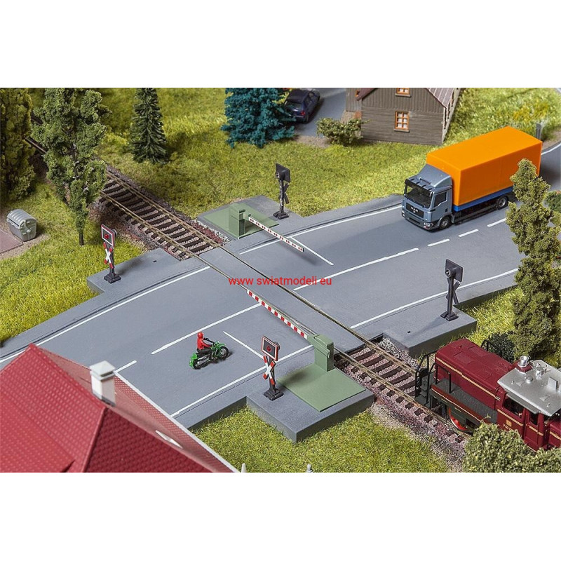 Przejazd kolejowy, Faller 120244