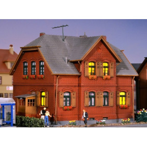 Dom piętrowy murowany KIBRI 38717