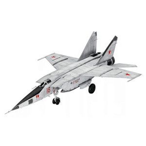MiG-25 RBT FOXBAT B REVELL 03878