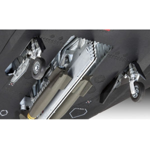 Locheed Martin F-117A Nighthawk REVELL 03899