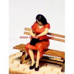 Kobieta siedząca KoTeBi KTB3d087918