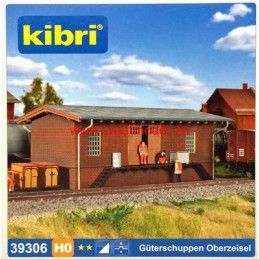 Magazyn kolejowy z rampą KIBRI 39306
